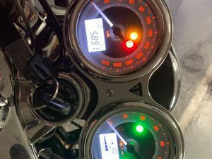 VENDS MOTO TRIUMPH THRUXTON RS CHROME ÉDITION