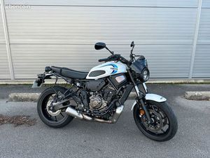YAMAHA XSR 700 GARANTIE 12 MOIS