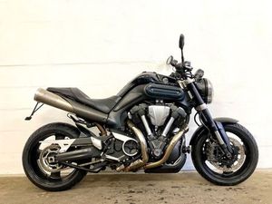 YAMAHA MT-01 1700 | AKRAPOVIC