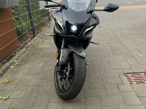 YAMAHA YZF-R7