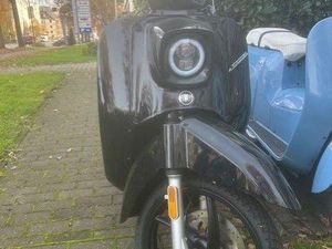 E-SCHWALBE ESCHWALBE 50ER, L1E, 2 BATTERIEN, SCHWARZ, SITZ