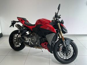 DUCATI STREETFIGHTER V2 - SCHALTAUTOMAT, DTC, DWC, EBC,