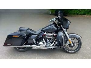 HARLEY-DAVIDSON CVO 1923 FLHXSE STREET GLIDE TOURER PETROL MANUAL EURO 4 (106 PS) 1923 CC