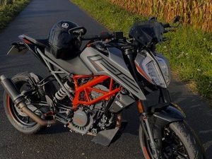 KTM DUKE 125 2022