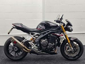 USED TRIUMPH SPEED TRIPLE 1200 RS FOR SALE IN MARKET HARBOROUGH