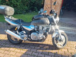 YAMAHA XJR 1300