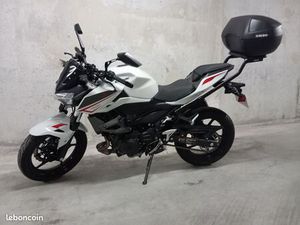 KAWASAKI Z400