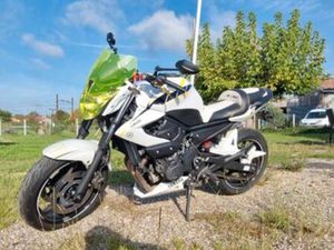 VEND YAMAHA XJ6