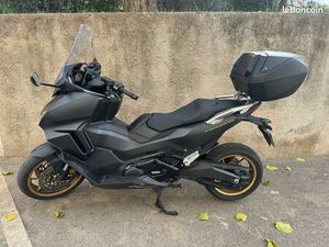 HONDA FORZA 750 2024