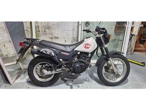 YAMAHA 125 TW