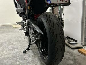 ② BMW 900 F 9092€ + BTW 6005 KILOMETER