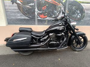 SUZUKI BOULEVARD 1500 →