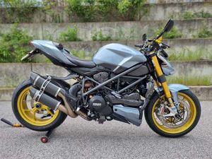 STREETFIGHTER 848 ÃHLINS
