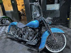 HARLEY-DAVIDSON HERITAGE SOFTAIL CHICANO STYLE
