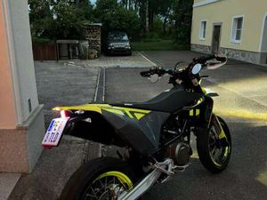 SUPERMOTO