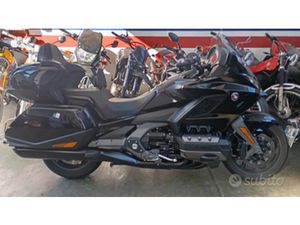 HONDA GOLD WING 1800 BAGGER