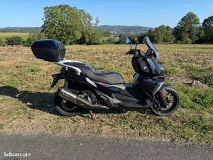 BMW C400X