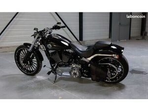 HARLEY-DAVIDSON BREAKOUT 103 1690