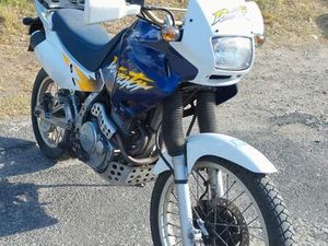 HONDA DOMINATOR NX650 - EXCELLENT ÉTAT