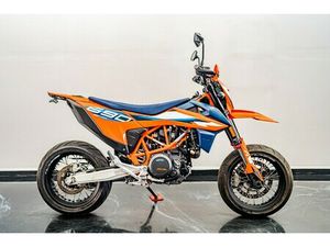 2024 KTM 690 SMC R