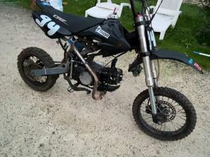 DIRT CRZ ÉCHANGE POSSIBLE