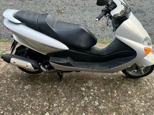 YAMAHA MAJESTY 125