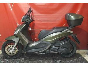 VENDO PIAGGIO BEVERLY 300 S I.E. ABS-ASR (2016 - 20) USATA A PESARO (CODICE 9875231) - MOTO.IT