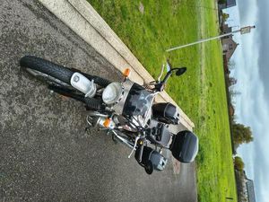 ② INTERCEPTEUR ROYAL ENFIELD 650