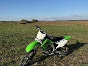 ПРОДАВАМ KAWASAKI KLX 450 2022 С. НИКОЛАЕВКА