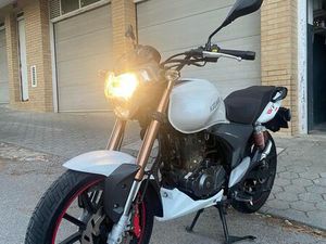 KEEWAY RKV 125 PEDROSO E SEIXEZELO