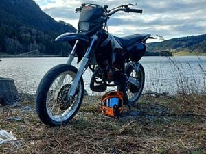 YAMAHA DT 50