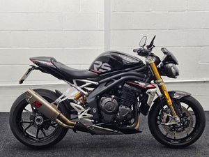 TRIUMPH SPEED TRIPLE 1200 RS NAKED PETROL MANUAL EURO 5 (179 PS) 1160 CC