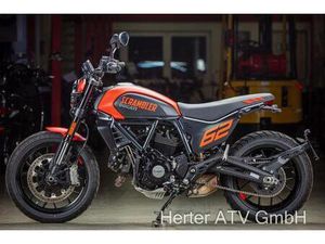 DUCATI SCRAMBLER 800 FULL THROTTLE