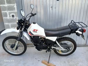 YAMAHA XT 400 DEL 1983