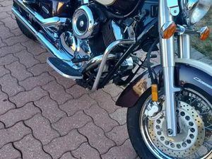 YAMAHA V STAR/ ENCLOSED TRAILER