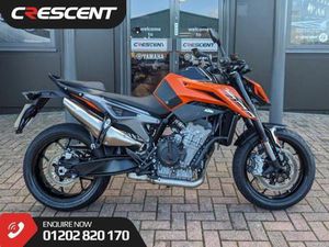 KTM 790 DUKE 2024 - QUICKSHIFTER - 3 SERVICES - VERY CLEAN EXAMPLE - 1 OWNER