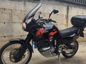 HONDA AFRICA TWIN RD04 1992