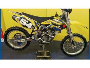 VENDO SUZUKI RM 250 (2005 - 06) USATA A VENARIA REALE (CODICE 9875085) - MOTO.IT