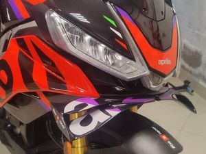 VENDO APRILIA TUONO V4 FACTORY (2021 - 24) USATA A VENTASSO (CODICE 9875096) - MOTO.IT