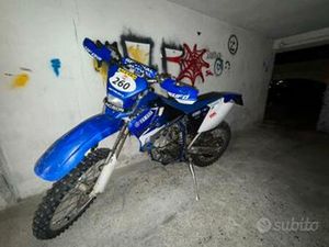 YAMAHA WR 250 ALLESTIMENTO F
