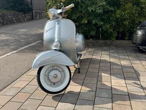 VESPA SPRINT 125 CCM TOP ZUSTAND