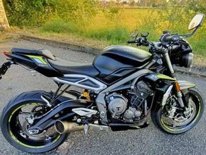 TRIUMPH STREET TRIPLE RS RS NERO