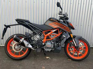 KTM 125 DUKE ABS 2023 MIT GARANTIE UND ZUBEHÖR