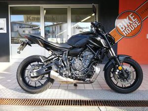 VENDO YAMAHA MT-07 PURE (2023 - 25) USATA A VARESE (CODICE 9875194) - MOTO.IT