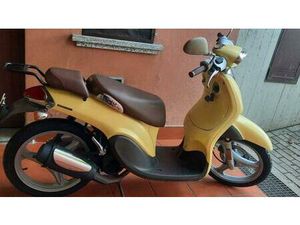 VENDO YAMAHA WHY 50 USATA A SEGRATE (CODICE 9875667) - MOTO.IT