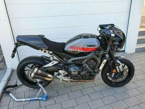 YAMAHA XSR 900