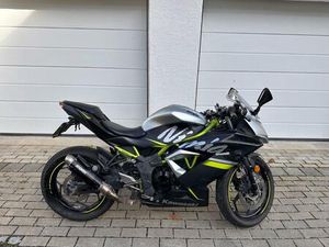 KAWASAKI NINJA 125