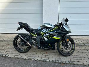 KAWASAKI NINJA 125