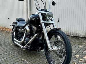 HARLEY-DAVIDSON DYNA WIDE GLIDE