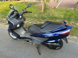 SUZUKI BURGMAN UH 125 AUS 1.HAND NUR 3122 KM TÜV 11.2027